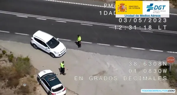 Polémica en la Carretera: Adelantamiento en Obras con Línea Continua ¿Infracción o Excepción? Análisis del Video y la Normativa DGT