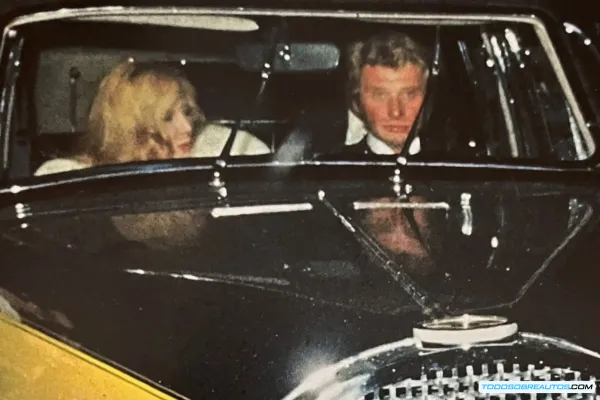 Panther De Ville: La Réplica de Bugatti de Johnny Hallyday Perdida en una Partida de Póker - Historia y Subasta