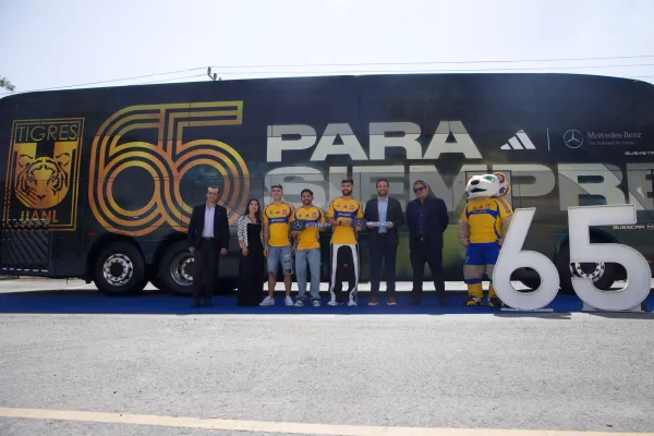 Mercedes-Benz Autobuses Impulsa a Tigres: Lujo y Tecnología en el Nuevo Autobús del Equipo Felino - Análisis Completo