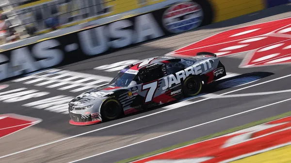 Justin Allgaier Domina Las Vegas: Campeón de NASCAR Xfinity 2024 Inicia 2025 con Victoria